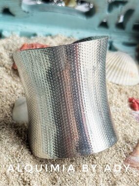 Alquimia Textured Wide Silver Cuff Bracelet